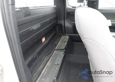 2018 Toyota Tacoma Sr из США, поврежденный, VIN 5TFRX5GN7JX106858